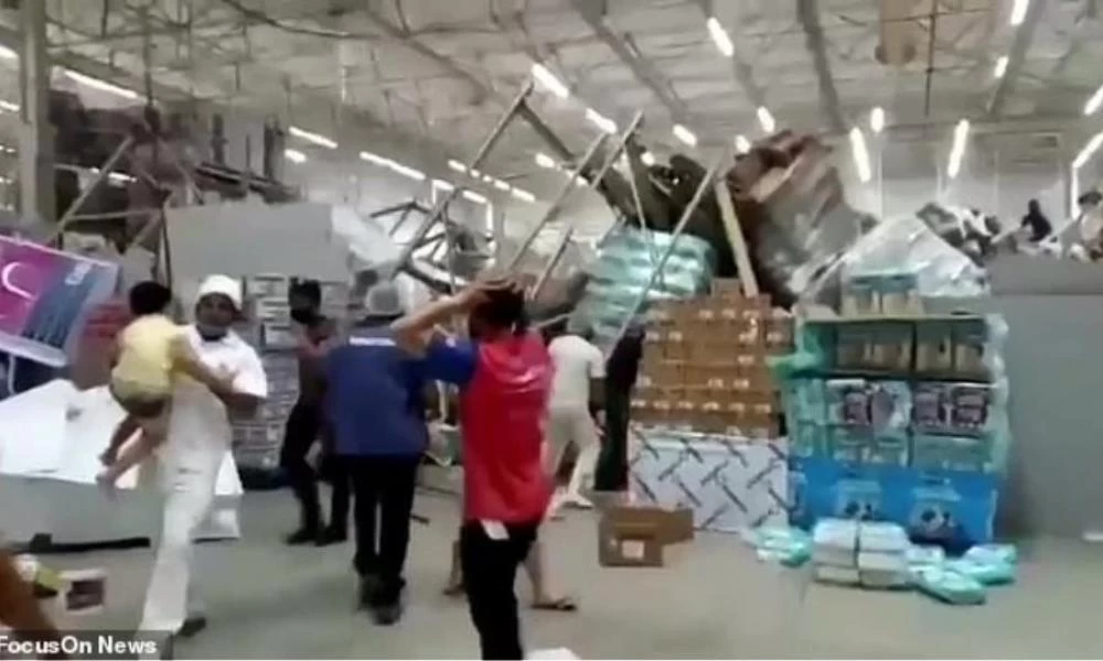 Μην σου τύχει! Έφυγαν όλα τα ράφια του supermarket και σκοτώθηκε 21χρονη (βίντεο)